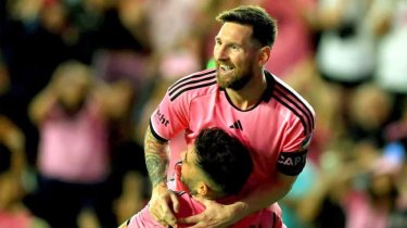 ৩ দিনের ব্যবধানে ফের হ্যাটট্রিক মেসির