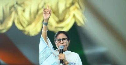 বাংলাদেশে ওসমান হাদি হত্যাকাণ্ড নিয়ে বিতর্কিত মন্তব্য’র জেরে মমতা বন্দ্যোপাধ্যায়ের বিরুদ্ধে এফআইআর